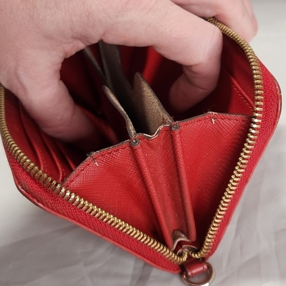 Michael Kors Red Ostrich Leather zipper Wallet Beautiful!  Preloved - Picture 8 of 10